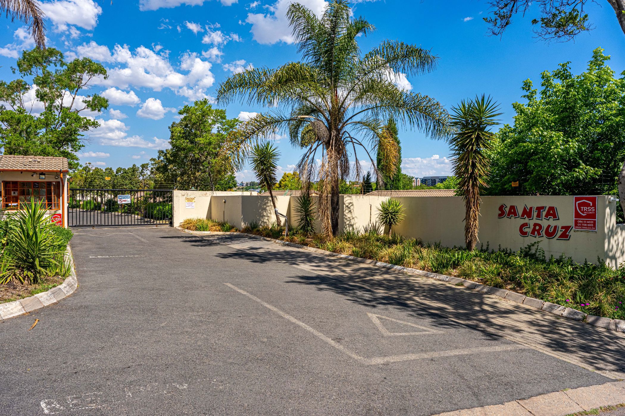 Townhouse for sale in Country View, Midrand - MR1756665