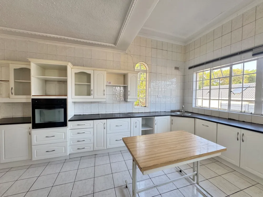 House to rent in Borrowdale, Zimbabwe - 3ZB1756493 House to rent in Borrowdale, Zimbabwe - 3ZB1756493