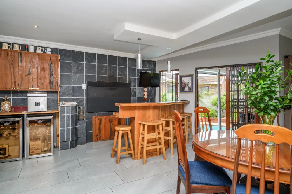House for sale in Bluewater Bay, Port Elizabeth, Gqeberha - 1PLZ1756740