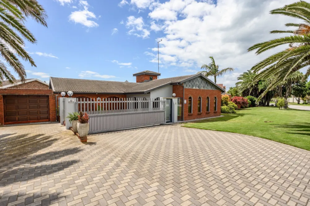 House for sale in Bluewater Bay, Port Elizabeth, Gqeberha - 1PLZ1756740