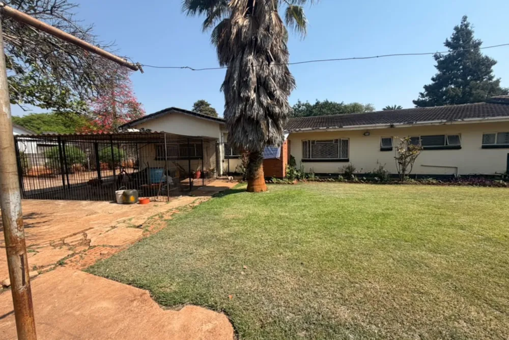 House for sale in Parklands, Bulawayo, Zimbabwe - 3ZB1756472 House for sale in Parklands, Bulawayo, Zimbabwe - 3ZB1756472
