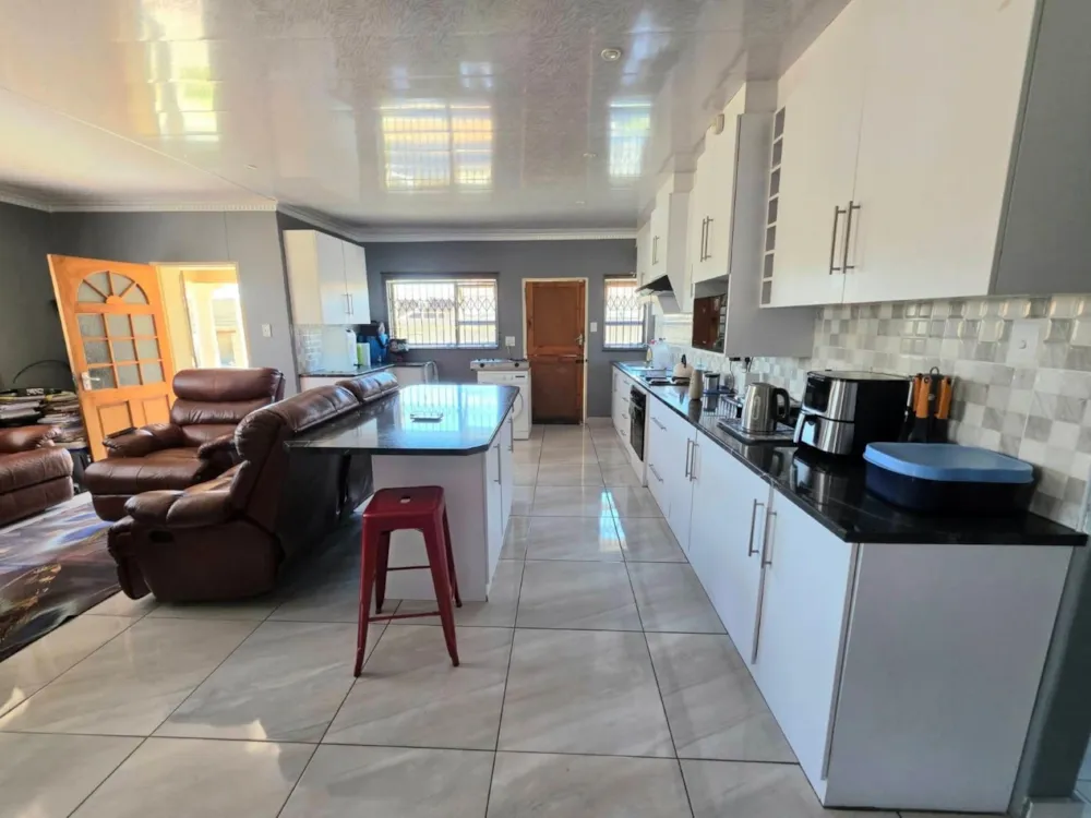Townhouse for sale in Kimdustria - 1KJ1756586