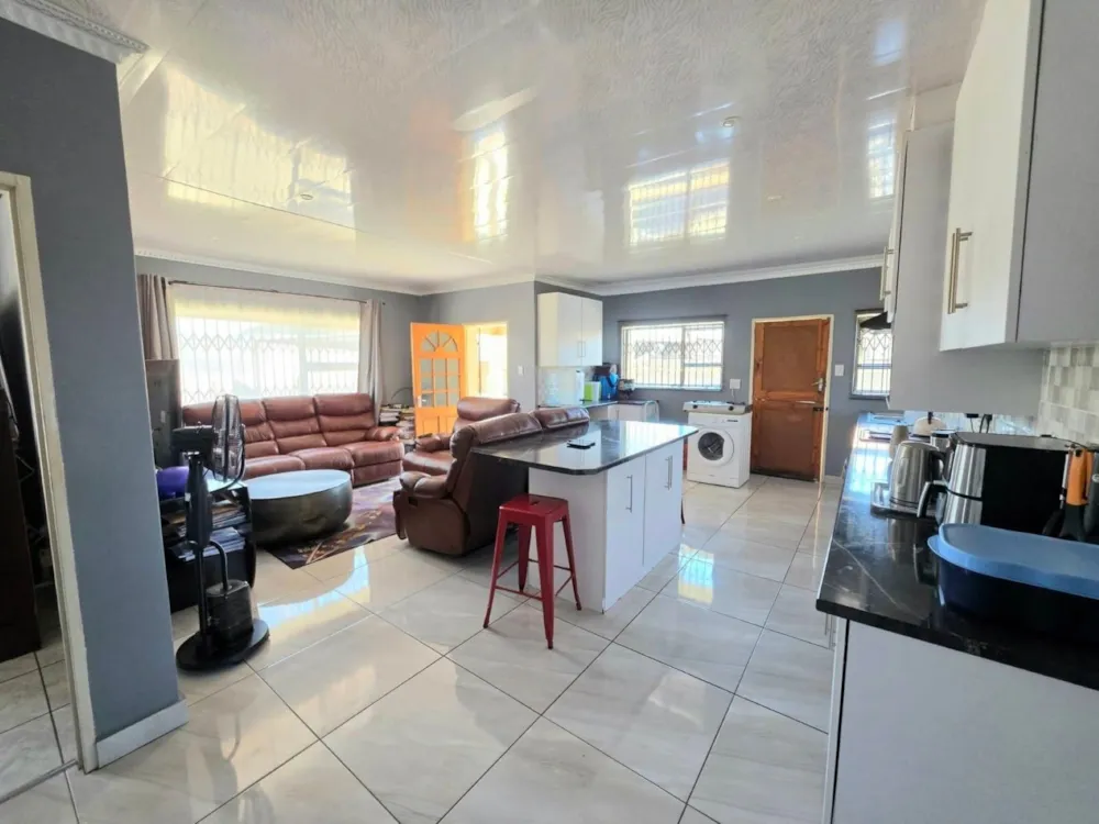 Townhouse for sale in Kimdustria - 1KJ1756586