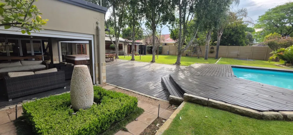 House for sale in Jim Fouche Park - 1WM1756688
