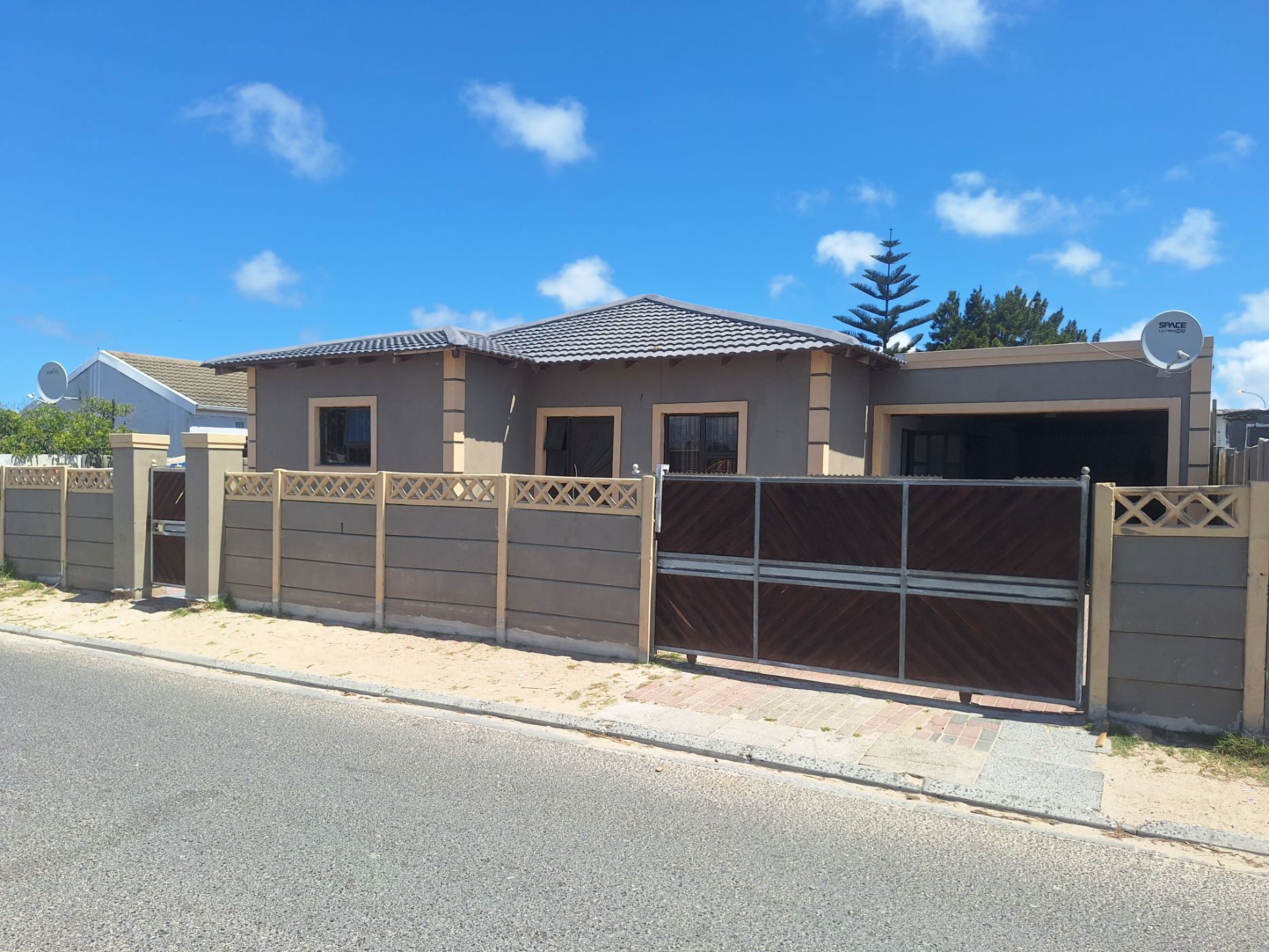 House for sale in Hillcrest Heights, Eersterivier - 1KV1756924