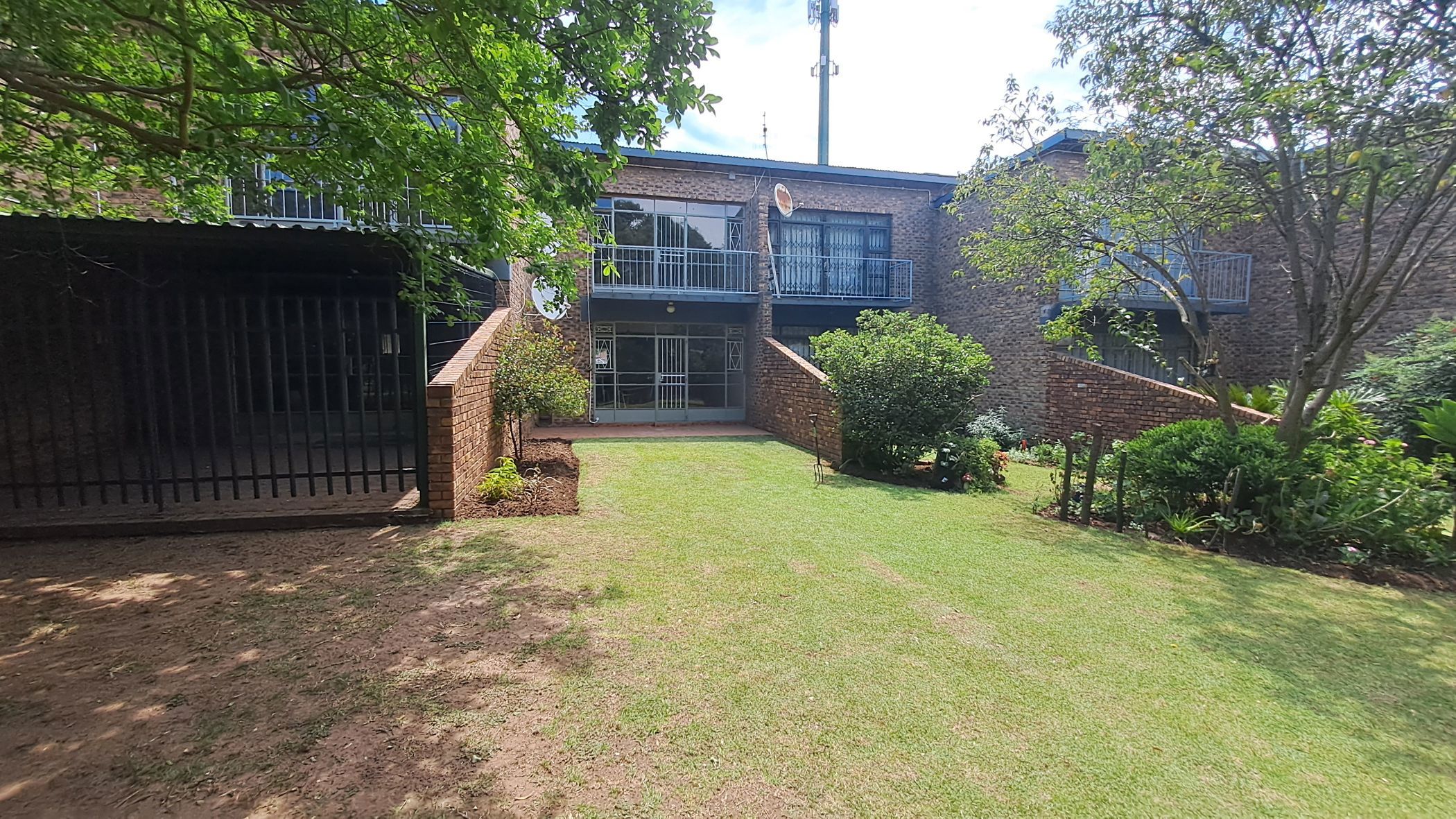 Double-storey apartment for sale in Middelburg Central (Mpumalanga Central) - 1MD1756816