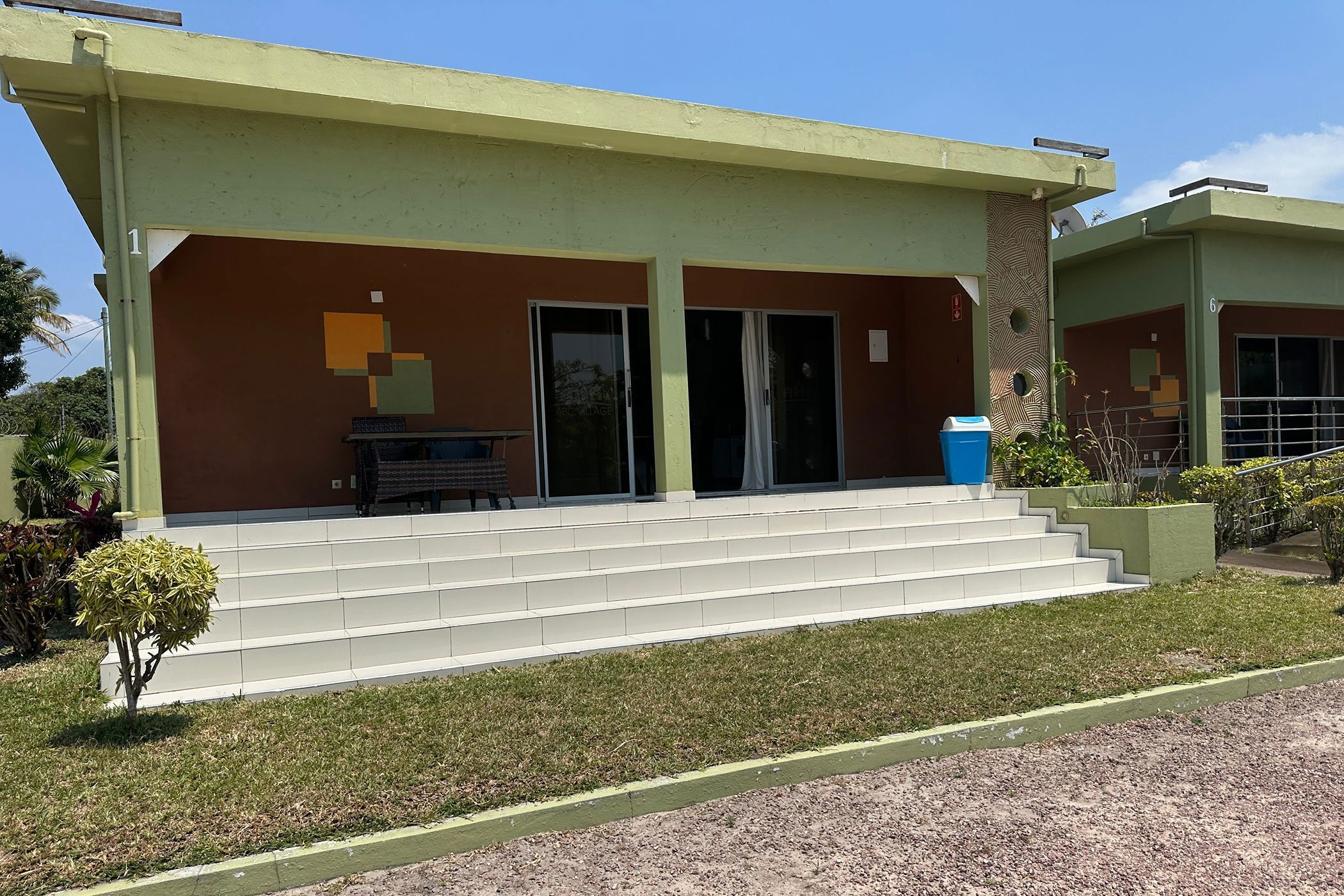 Guesthouse for sale in Bilene, Mozambique - 3MQ1756831
