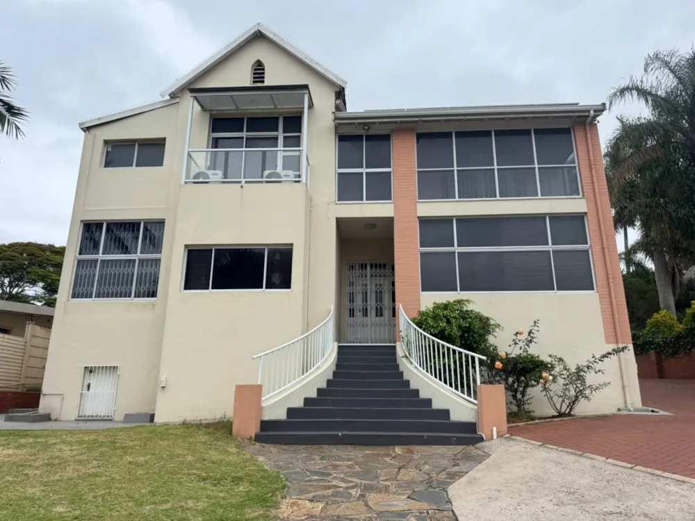Double-storey house for sale in Essenwood - 1DBN1756865