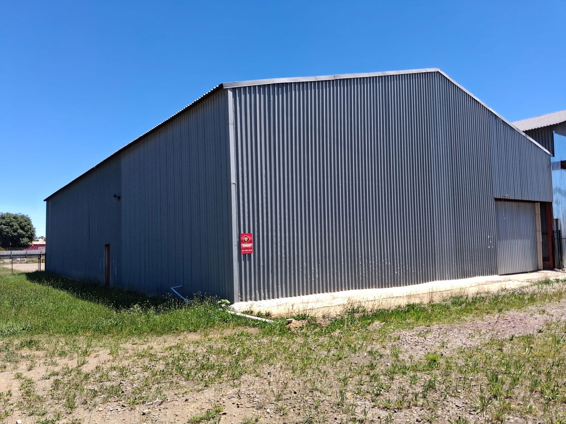 Commercial industrial property to rent in Oos Einde, Bloemfontein - 1BX1756869