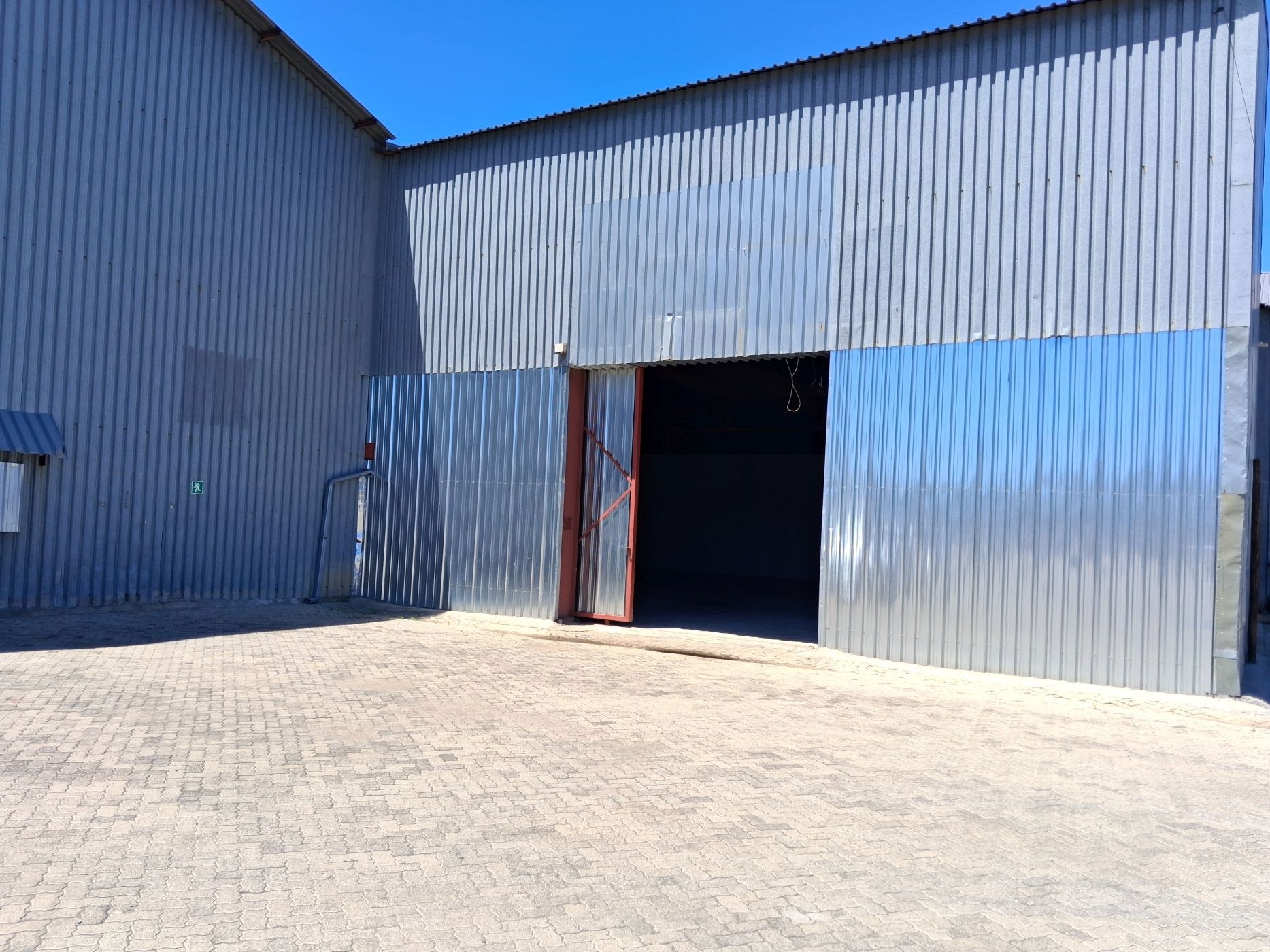 Commercial industrial property to rent in Oos Einde, Bloemfontein - 1BX1757144