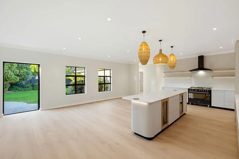 House for sale in Roundhay - SW1757020
