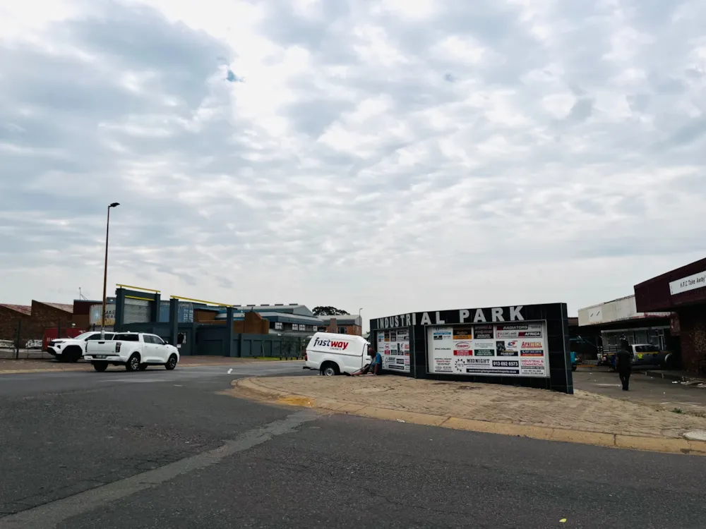 Commercial industrial property for sale in Witbank (eMalahleni) - 1WD1756964 Commercial industrial property for sale in Witbank (eMalahleni) - 1WD1756964