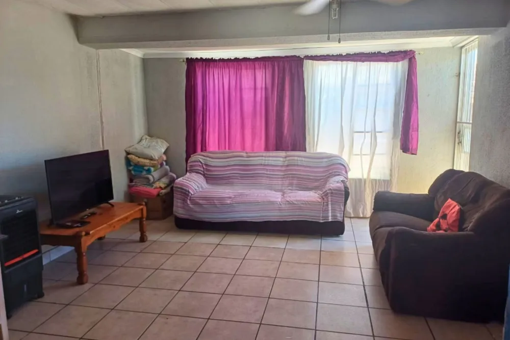 Apartment for sale in Flora Park, Upington - 1KAH1757061 Apartment for sale in Flora Park, Upington - 1KAH1757061