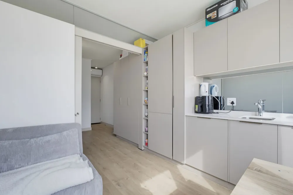 Apartment to rent in Rosebank, Johannesburg - JBL1757067