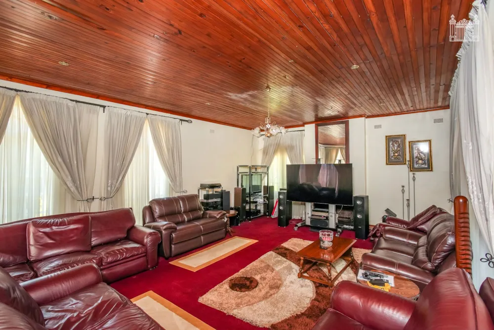 House for sale in Rolf Valley, Zimbabwe - 3ZB1757088 House for sale in Rolf Valley, Zimbabwe - 3ZB1757088