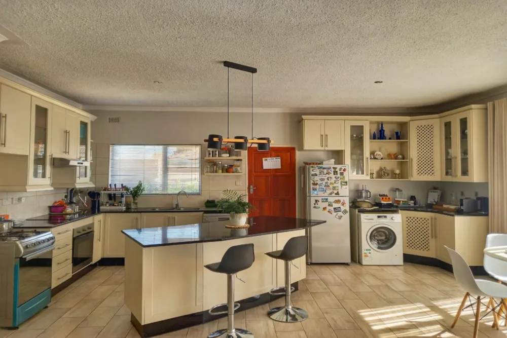 Townhouse for sale in Newlands, Zimbabwe - 3ZB1757118