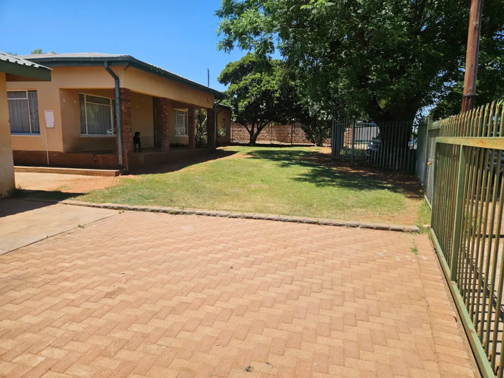 House to rent in Kuruman - 1RN1757187