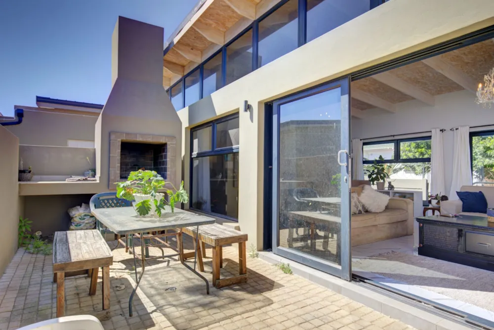 House for sale in Hartenbos Heuwels - 1MB1755701 House for sale in Hartenbos Heuwels - 1MB1755701