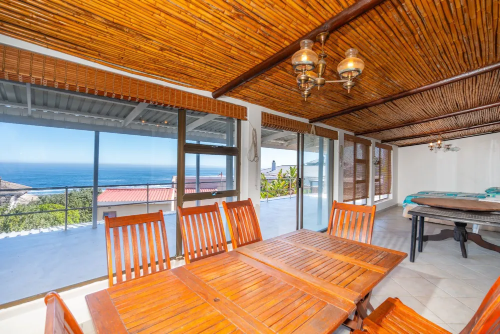House for sale in Yzerfontein - LA1754028 House for sale in Yzerfontein - LA1754028
