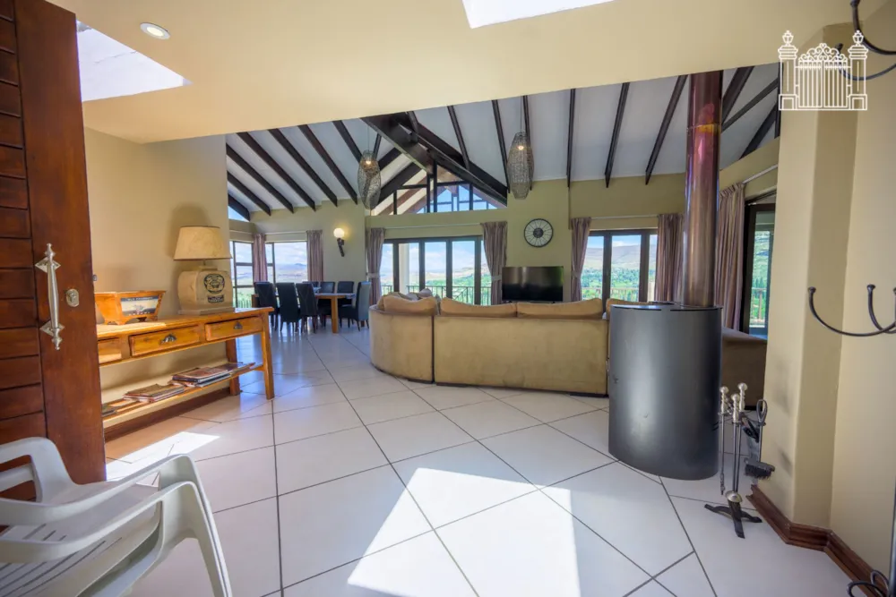 Golf estate house for sale in Clarens - 1CS1756788 Golf estate house for sale in Clarens - 1CS1756788