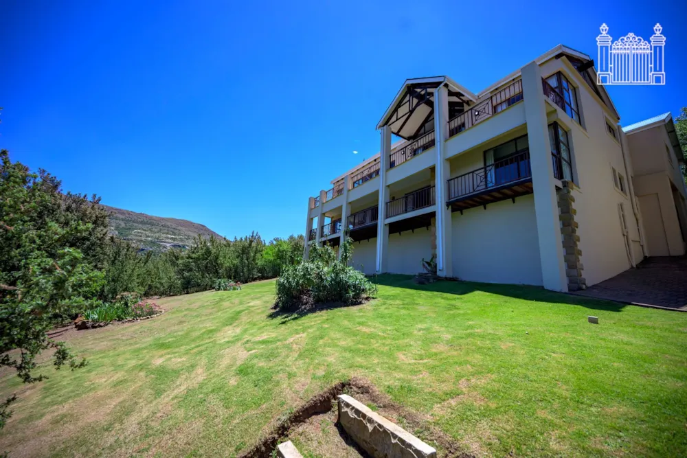 Golf estate house for sale in Clarens - 1CS1756788 Golf estate house for sale in Clarens - 1CS1756788
