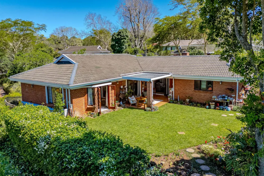Townhouse for sale in Kloof - 1KF1756131 Townhouse for sale in Kloof - 1KF1756131