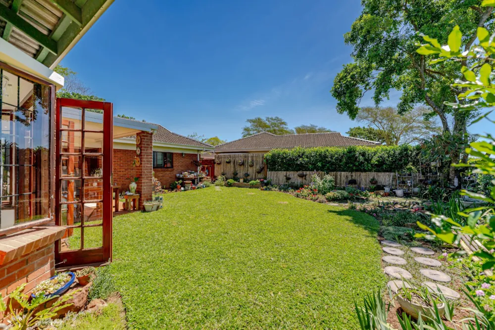Townhouse for sale in Kloof - 1KF1756131 Townhouse for sale in Kloof - 1KF1756131