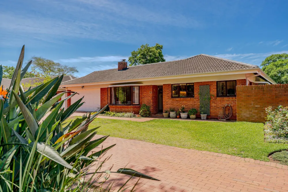 Townhouse for sale in Kloof - 1KF1756131 Townhouse for sale in Kloof - 1KF1756131