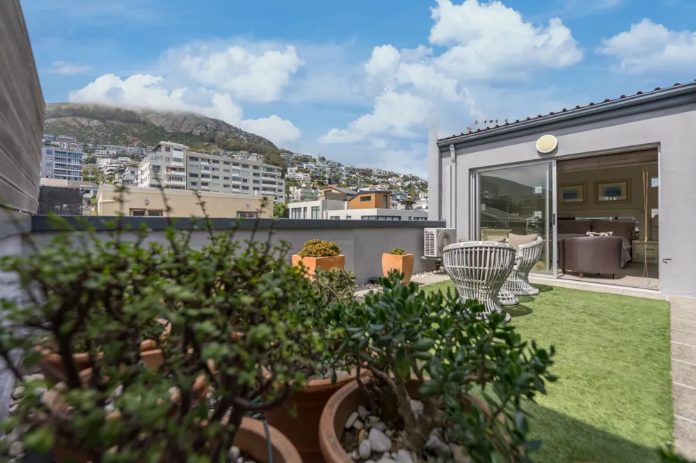 House for sale in Bantry Bay - AS1755933 House for sale in Bantry Bay - AS1755933