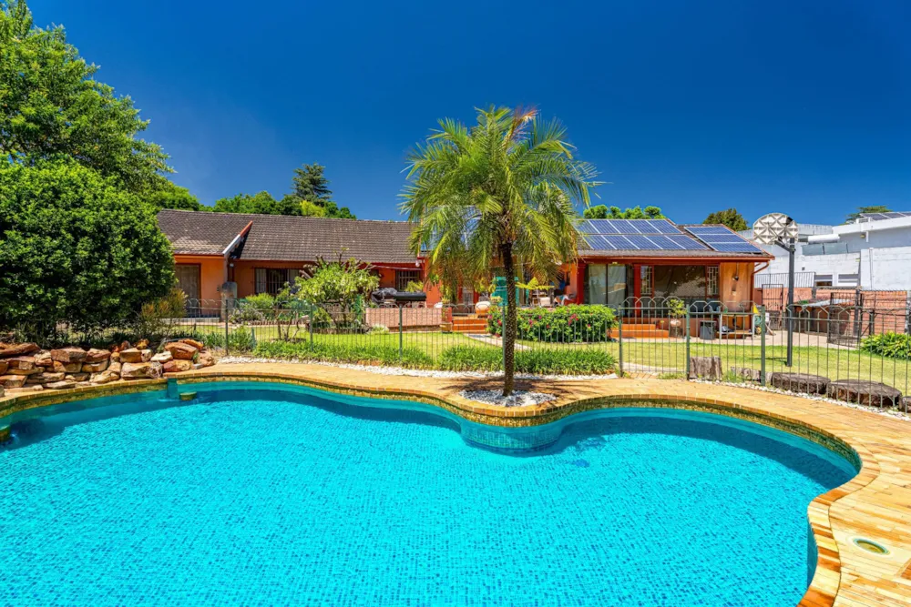 Single-storey house for sale in Gallo Manor - HP1756675
