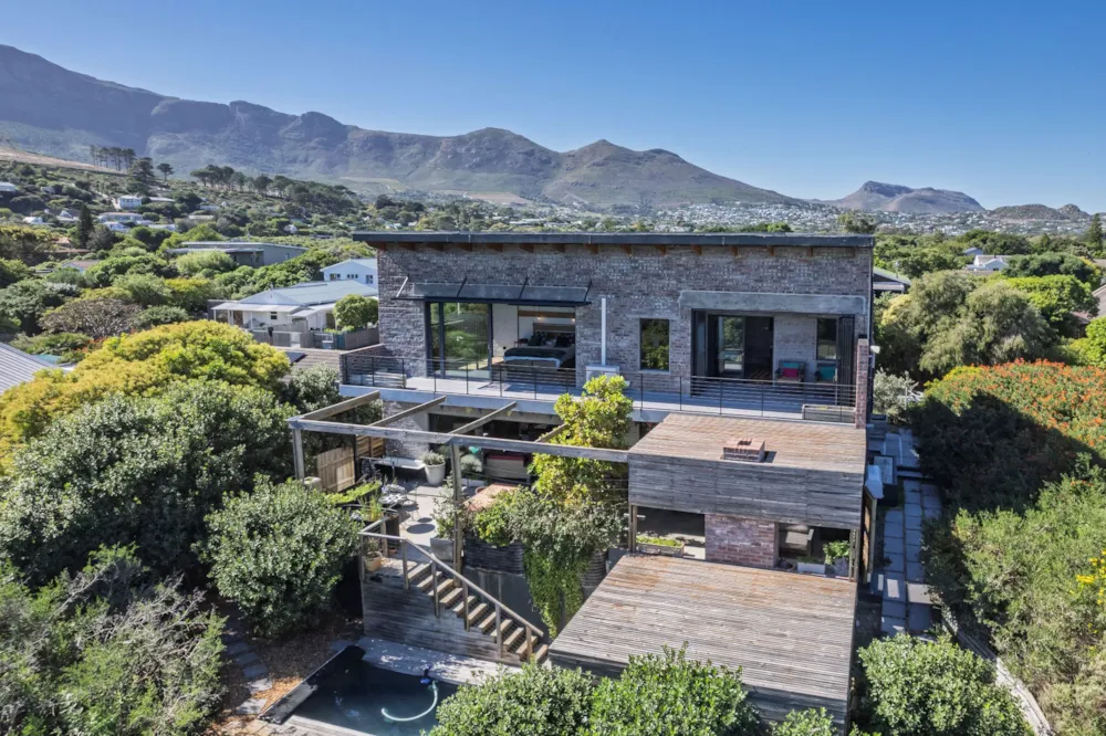 House for sale in Noordhoek, Cape Town - FH1755031 House for sale in Noordhoek, Cape Town - FH1755031