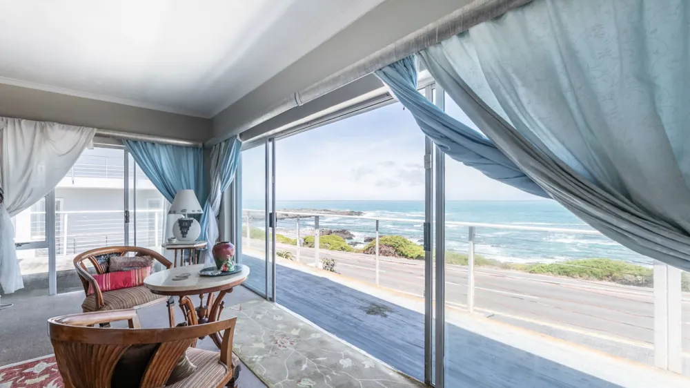 House for sale in Yzerfontein - LA1756469