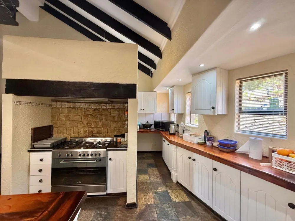 Double-storey house for sale in Woodland Hills - 1BX1755096 Double-storey house for sale in Woodland Hills - 1BX1755096