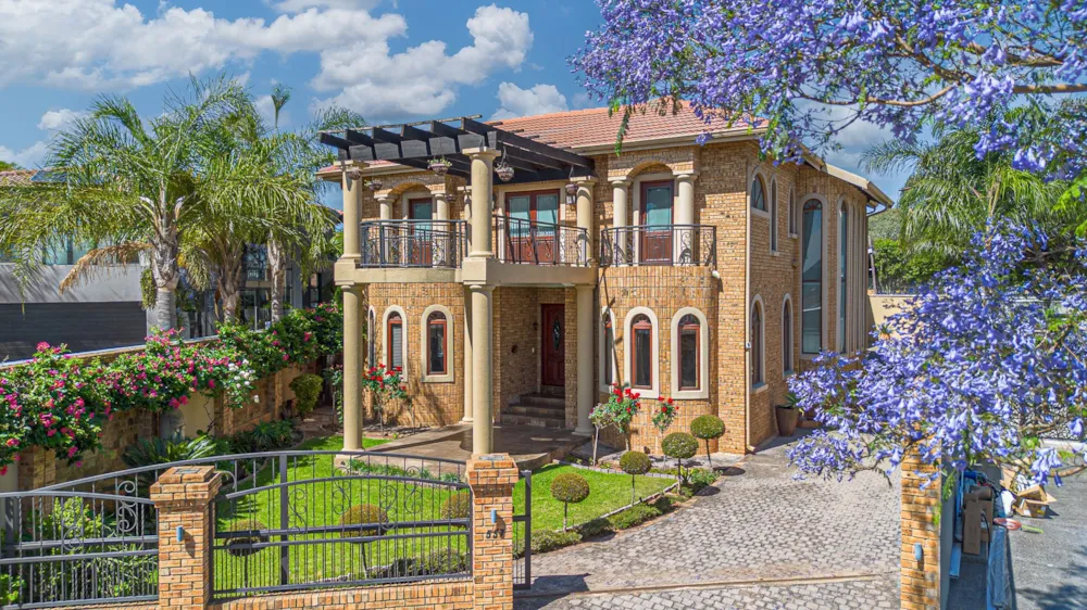House for sale in Eagle Canyon Golf Estate - RAN1729455
