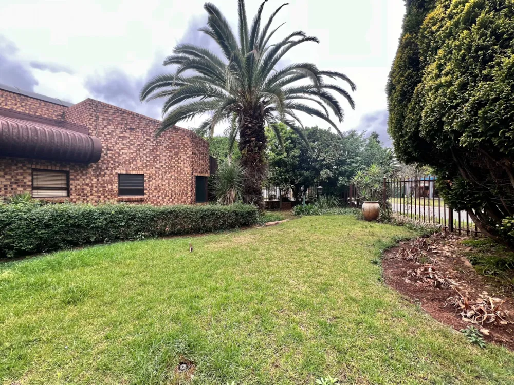 Double-storey house for sale in Bronkhorstspruit - PRN1754630 Double-storey house for sale in Bronkhorstspruit - PRN1754630