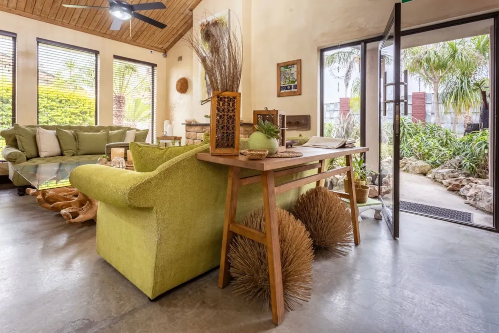 Guesthouse for sale in Panorama, Parow - 1PLA1728600 Guesthouse for sale in Panorama, Parow - 1PLA1728600