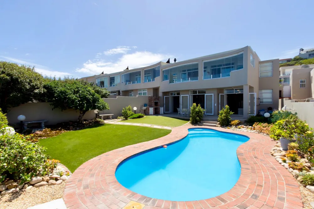 Double-storey house for sale in Bloubergstrand - 1TV1748396 Double-storey house for sale in Bloubergstrand - 1TV1748396