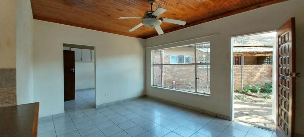 Townhouse for sale in Lydenburg (Mashishing) - 1LY1756143 Townhouse for sale in Lydenburg (Mashishing) - 1LY1756143