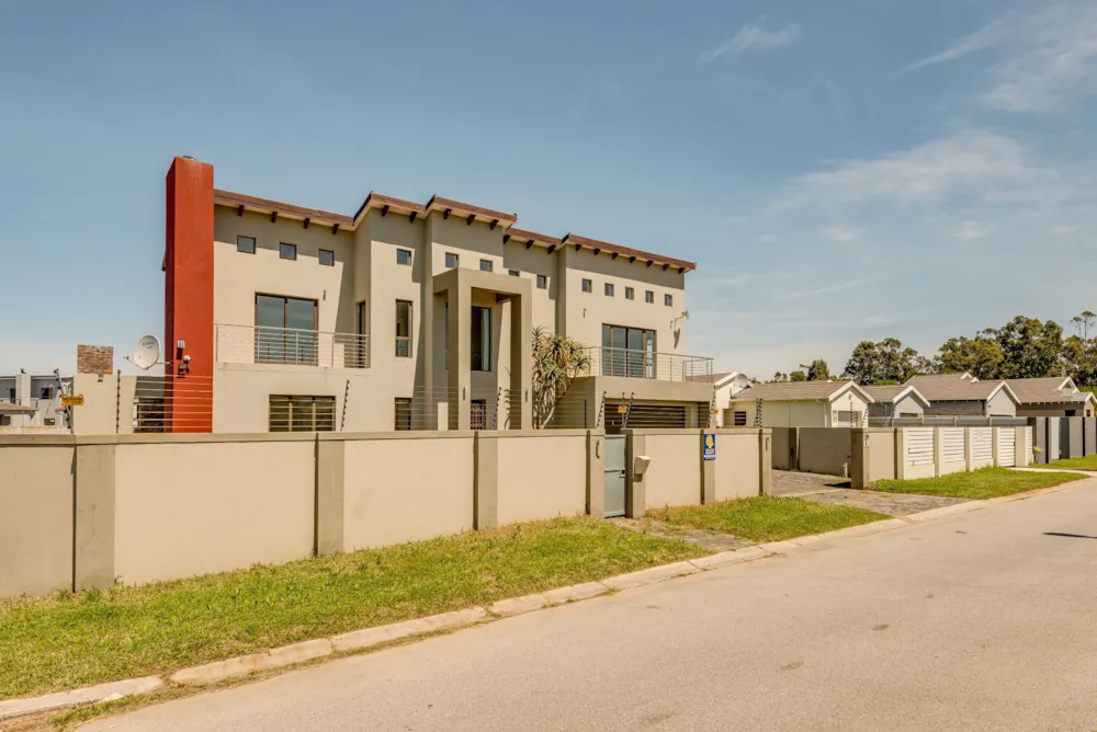 Double-storey house for sale in Fairview, Port Elizabeth, Gqeberha - 1PLZ1755468