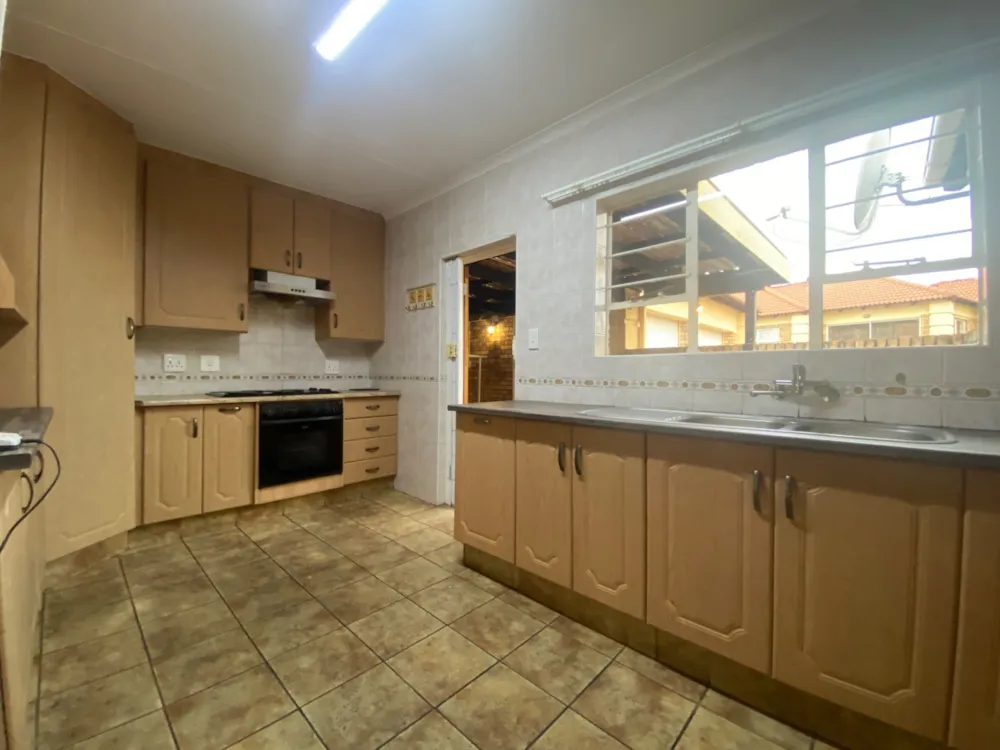 Townhouse to rent in Signal Hill, Newcastle - 1NW1756436 Townhouse to rent in Signal Hill, Newcastle - 1NW1756436