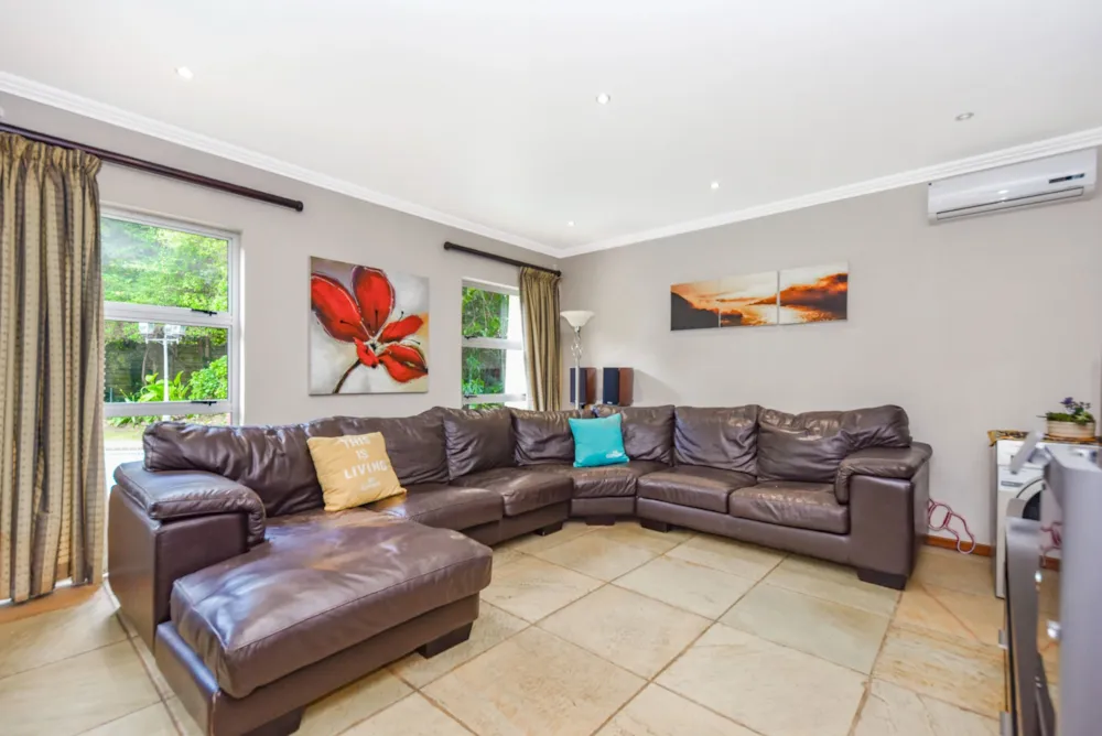 Double-storey house for sale in Rivonia - HP1755185 Double-storey house for sale in Rivonia - HP1755185