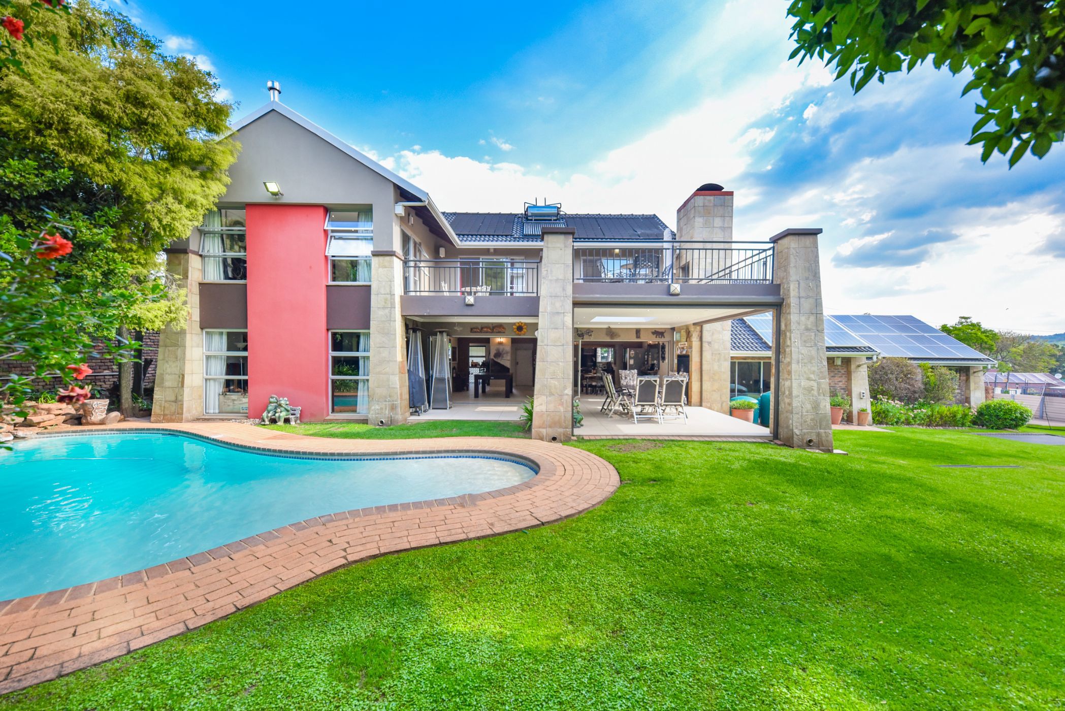 Double-storey house for sale in Rivonia - HP1755185