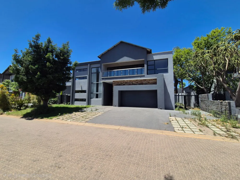 Double-storey house to rent in Copperleaf - 1CU1756429 Double-storey house to rent in Copperleaf - 1CU1756429