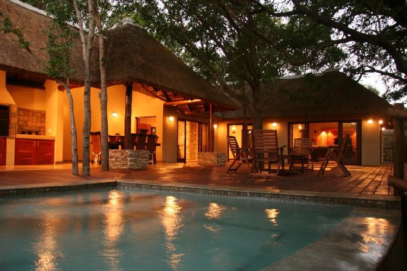 Country resort for sale in Hoedspruit - 1HS1706830 Country resort for sale in Hoedspruit - 1HS1706830