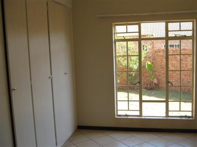 Townhouse to rent in Equestria - PTL1730071