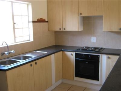 Townhouse to rent in Equestria - PTL1730071