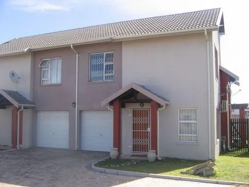 Double-storey apartment for sale in Arboretum, Richards Bay - 1RY1698027 Double-storey apartment for sale in Arboretum, Richards Bay - 1RY1698027