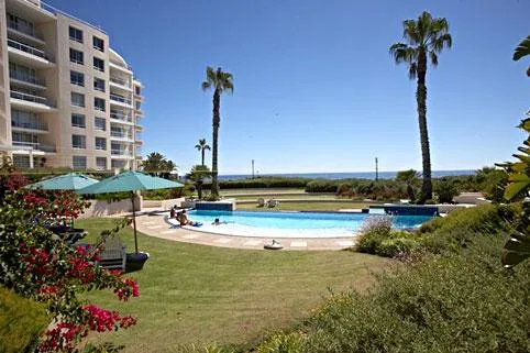 Apartment sold in Bantry Bay - AS1707694 Apartment sold in Bantry Bay - AS1707694