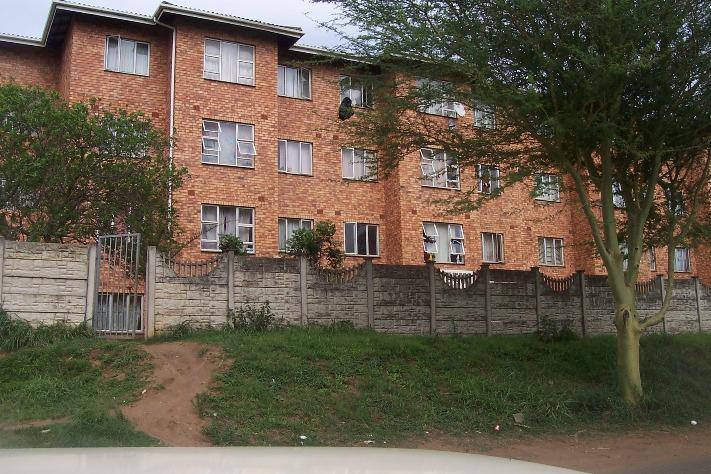 Multi-storey apartment for sale in Empangeni - 1RY1671453