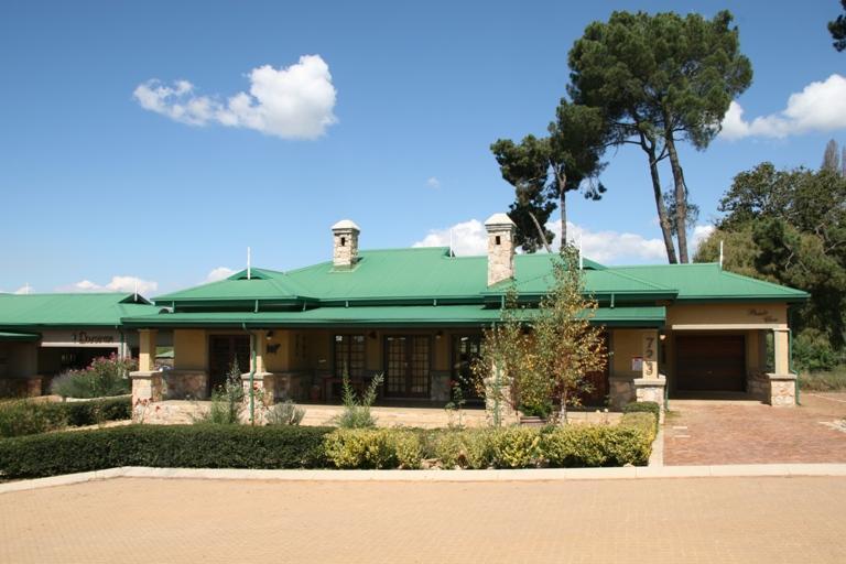 Single-storey house for sale in Dullstroom - 1DS1696629